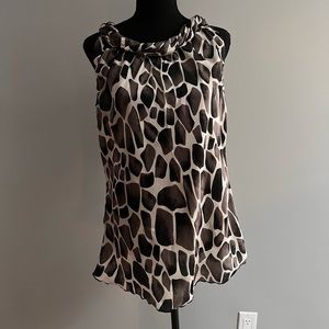 Tortuous shell print black and white dress barn top
